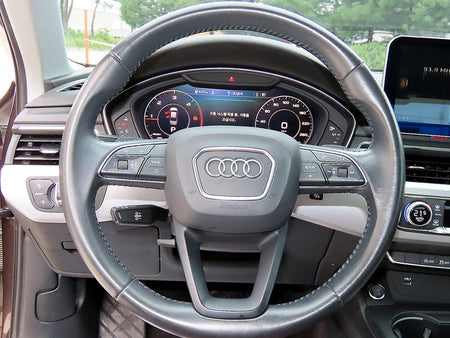 Audi A4 — photo 08