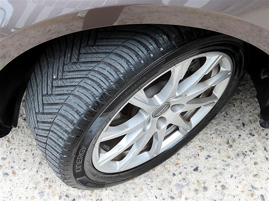 Audi A4 — photo 20
