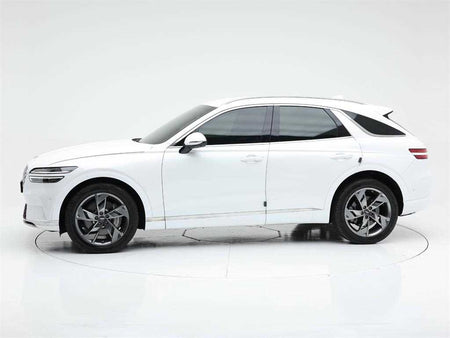 Genesis GV70 — photo 03