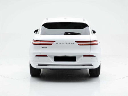 Genesis GV70 — photo 05