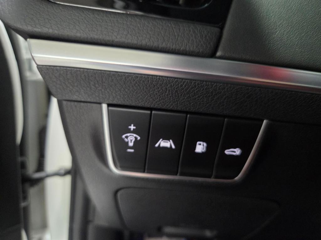 Kia Stinger — photo 14