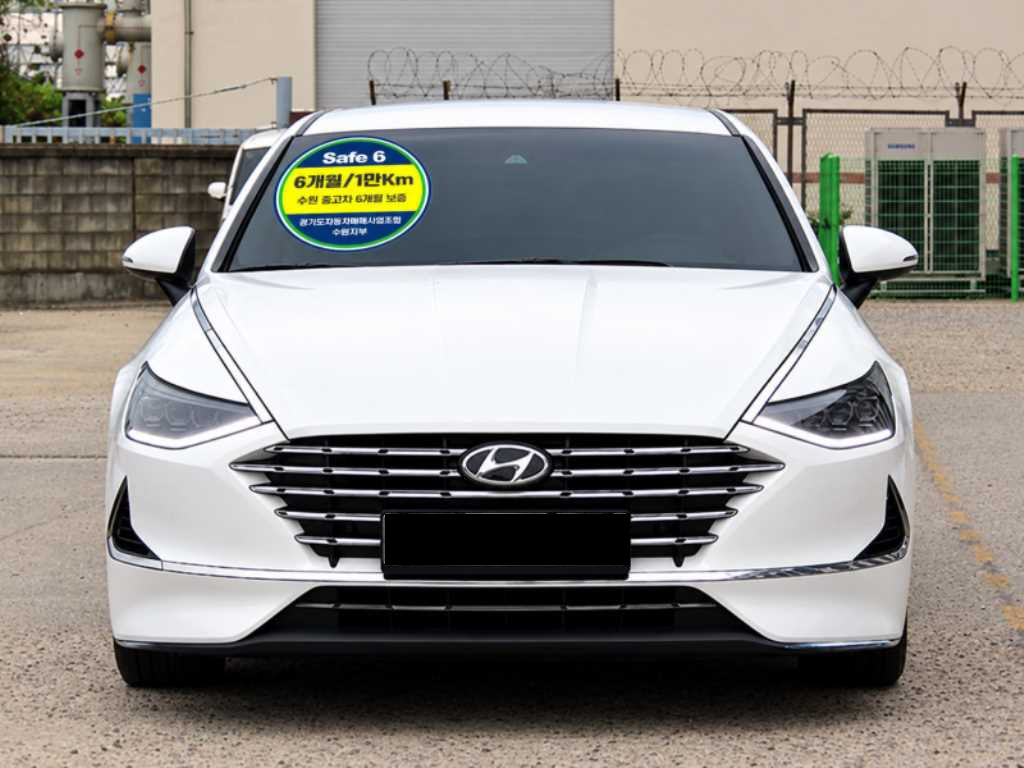 Hyundai Sonata — photo 01