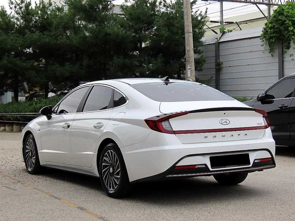 Hyundai Sonata — photo 03