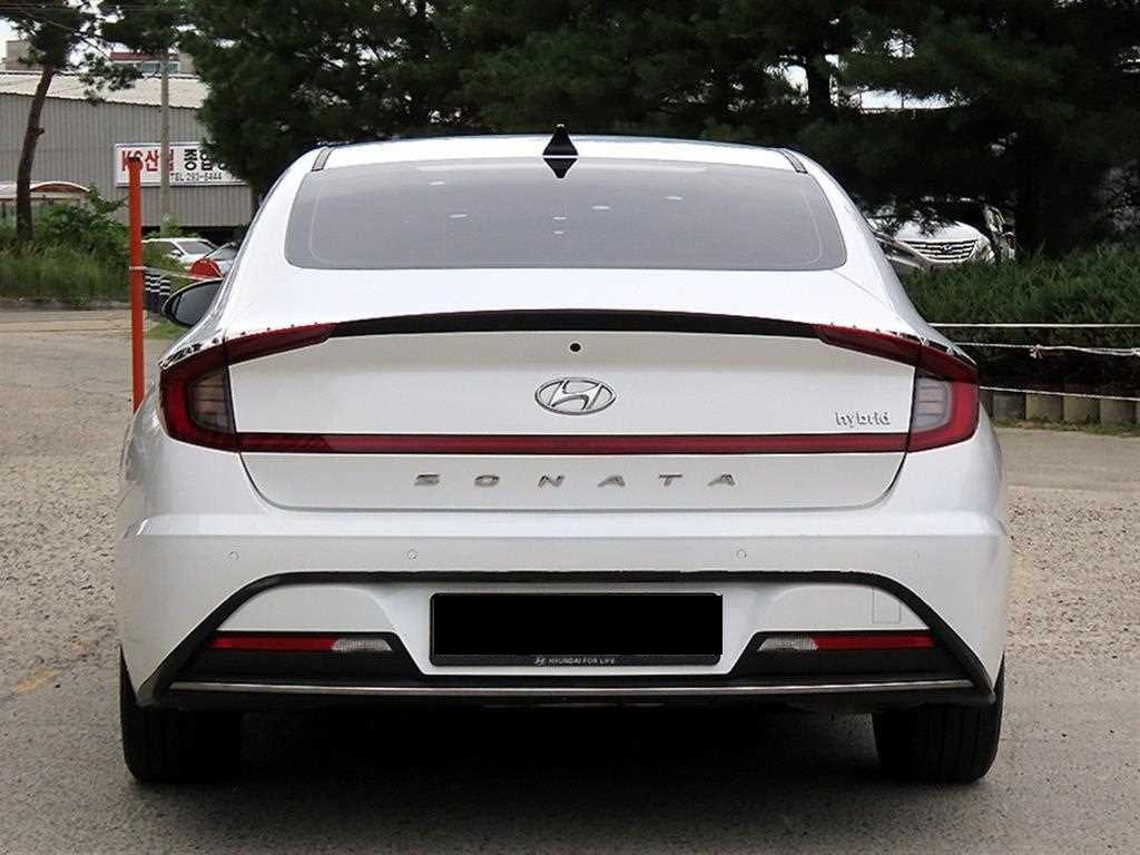 Hyundai Sonata — photo 04