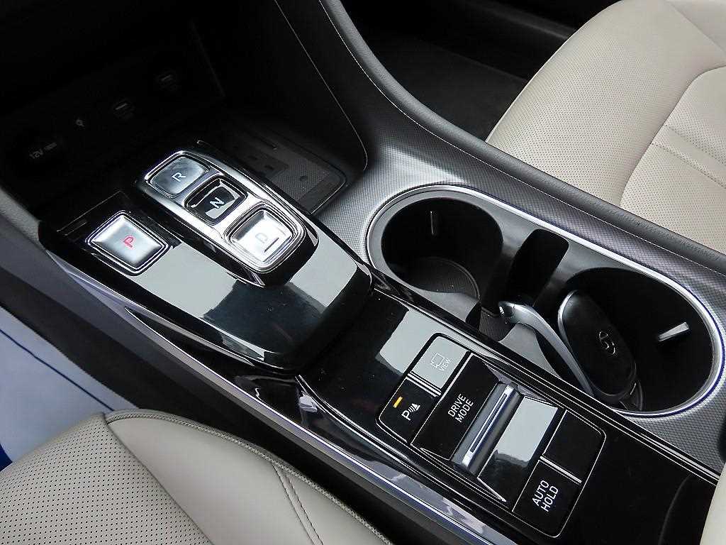 Hyundai Sonata — photo 10