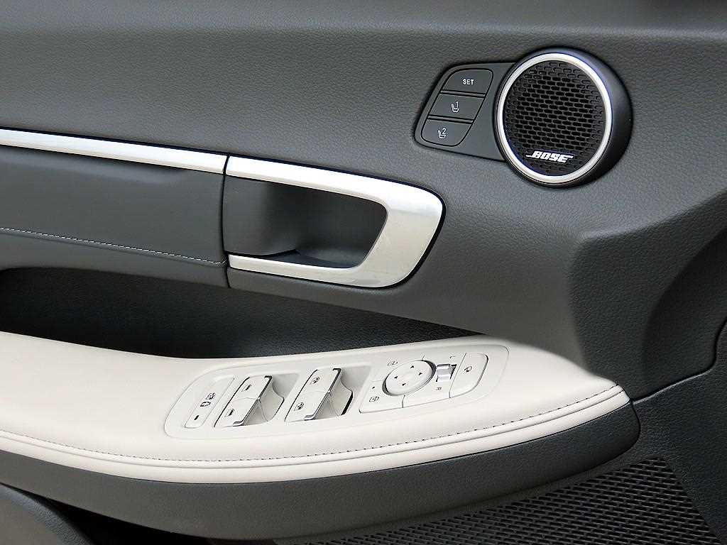 Hyundai Sonata — photo 11