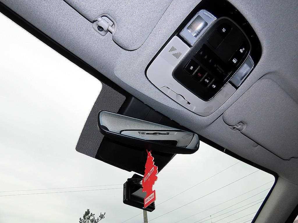 Hyundai Sonata — photo 16