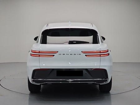 Genesis GV70 — photo 03