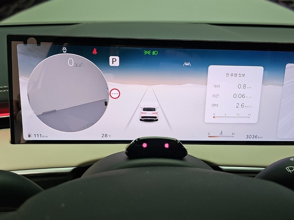 Genesis GV70 — photo 06