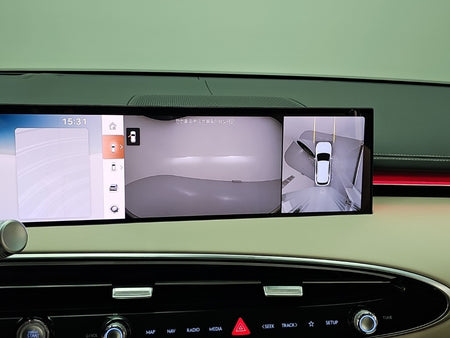 Genesis GV70 — photo 16
