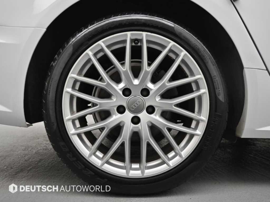 Audi A6 — photo 05