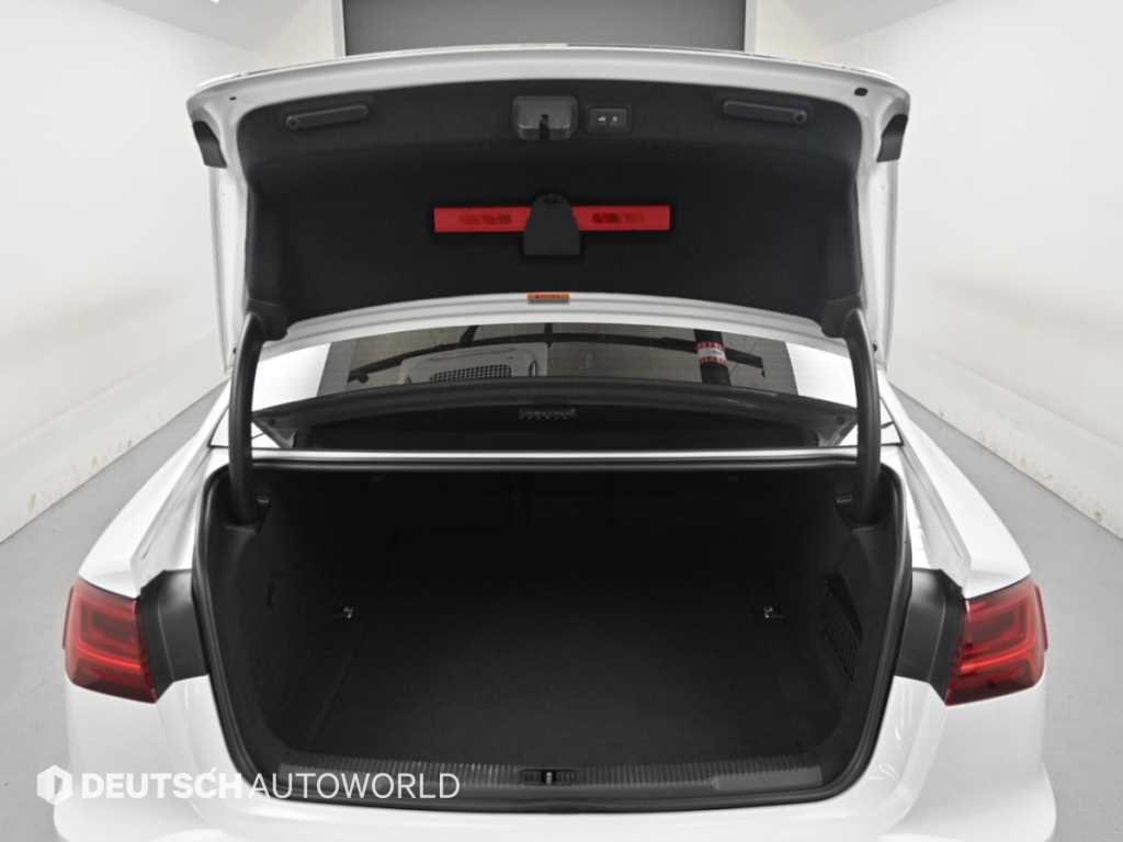 Audi A6 — photo 19