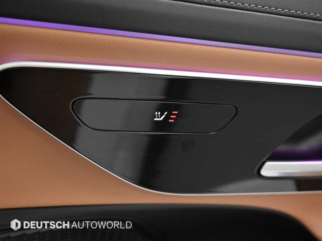 Mercedes-Benz E-Class — photo 16