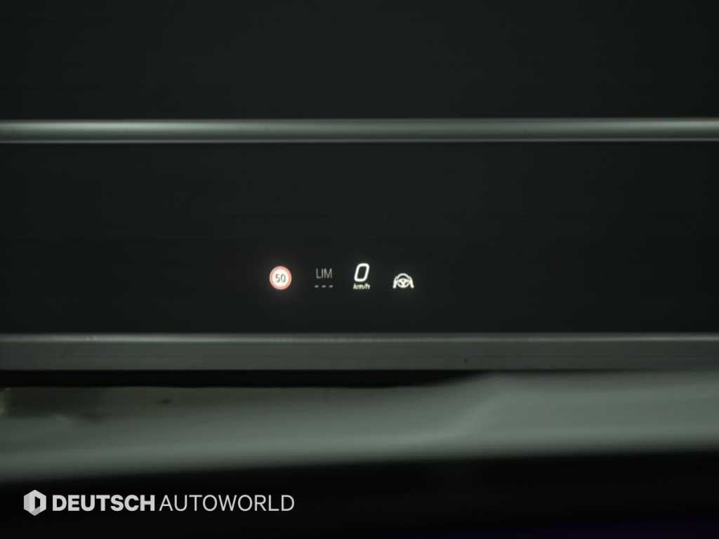 Mercedes-Benz E-Class — photo 17