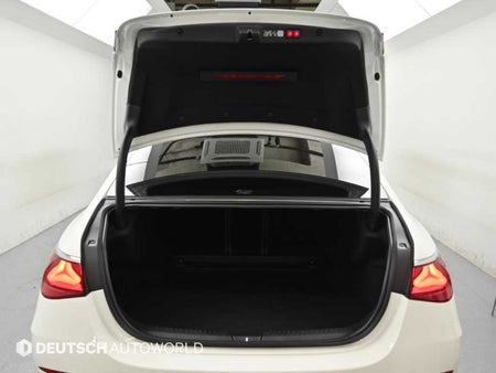 Mercedes-Benz E-Class — photo 19