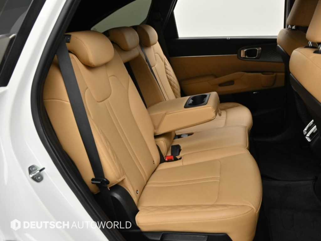 Kia Sorento — photo 12