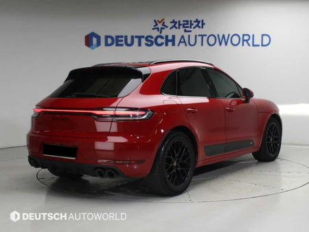 Porsche Macan — photo 02