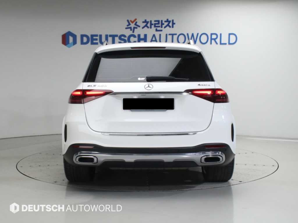 Mercedes-Benz GLE-Class — photo 04