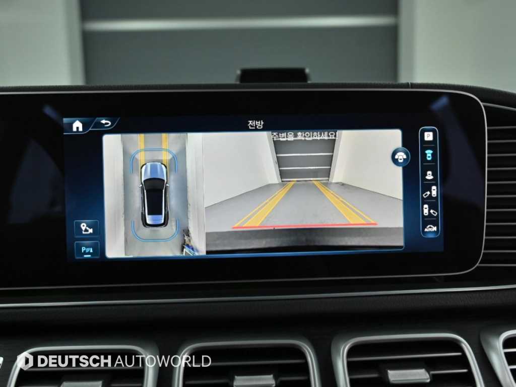 Mercedes-Benz GLE-Class — photo 15