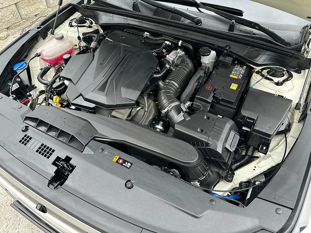 Kia K8 — photo 19