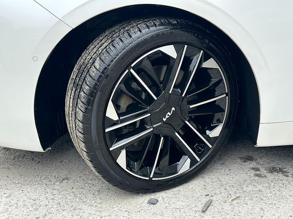 Kia K8 — photo 20
