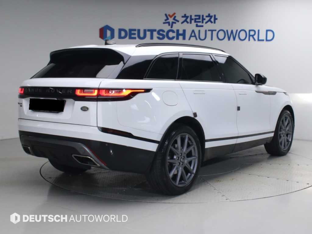 Land Rover Range Rover Velar — photo 02