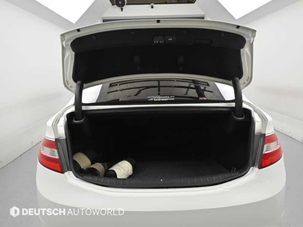 Hyundai Grandeur — photo 05