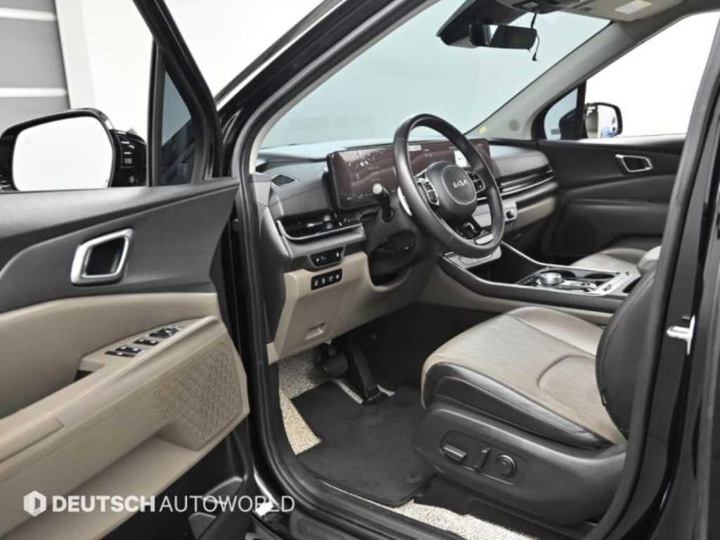 Kia Carnival — photo 11