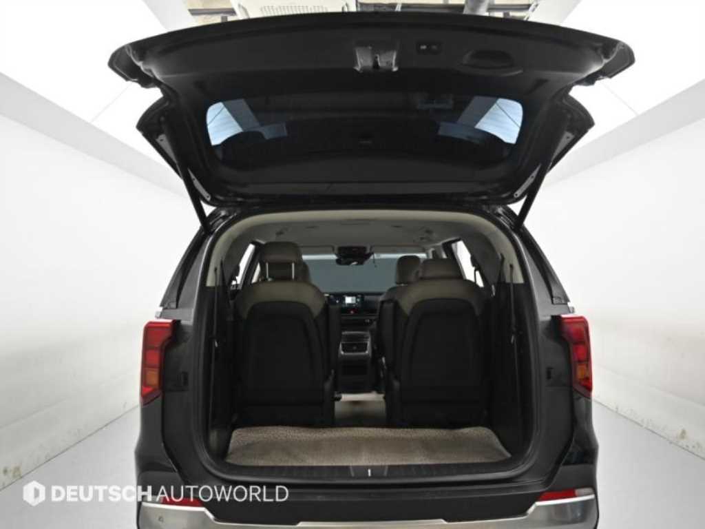 Kia Carnival — photo 19