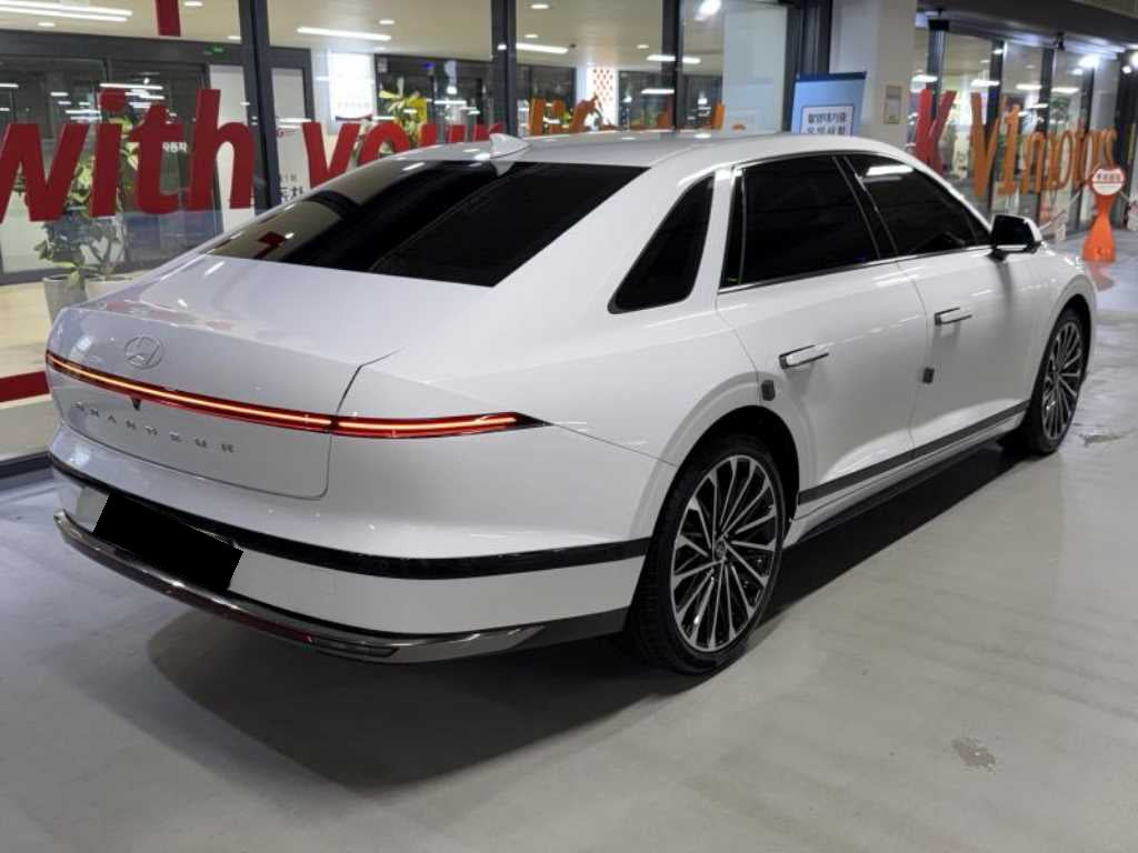 Hyundai Grandeur — photo 05