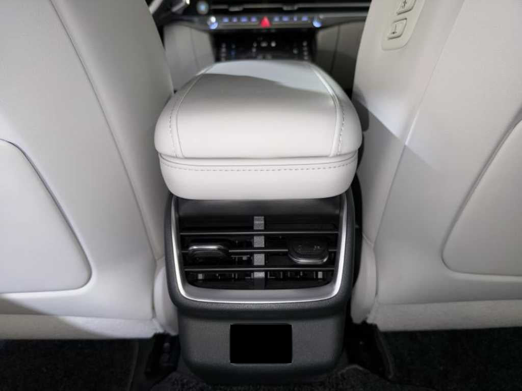 Hyundai Grandeur — photo 12