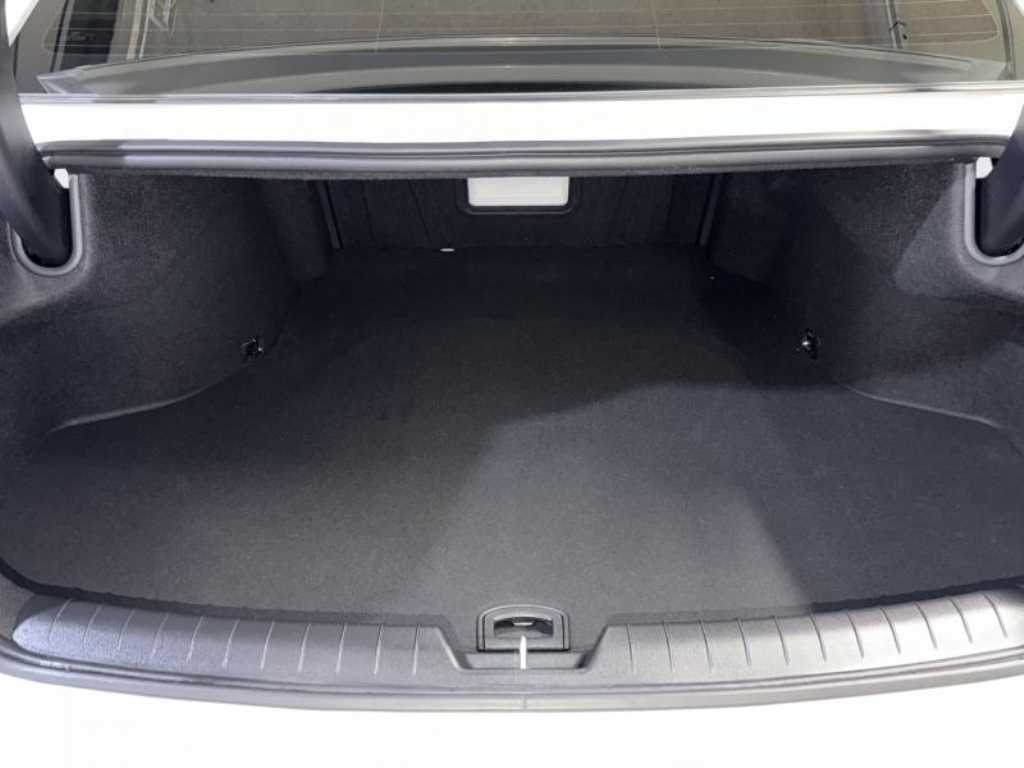 Hyundai Grandeur — photo 17