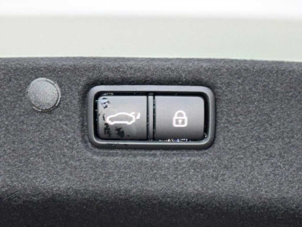 Hyundai Grandeur — photo 18