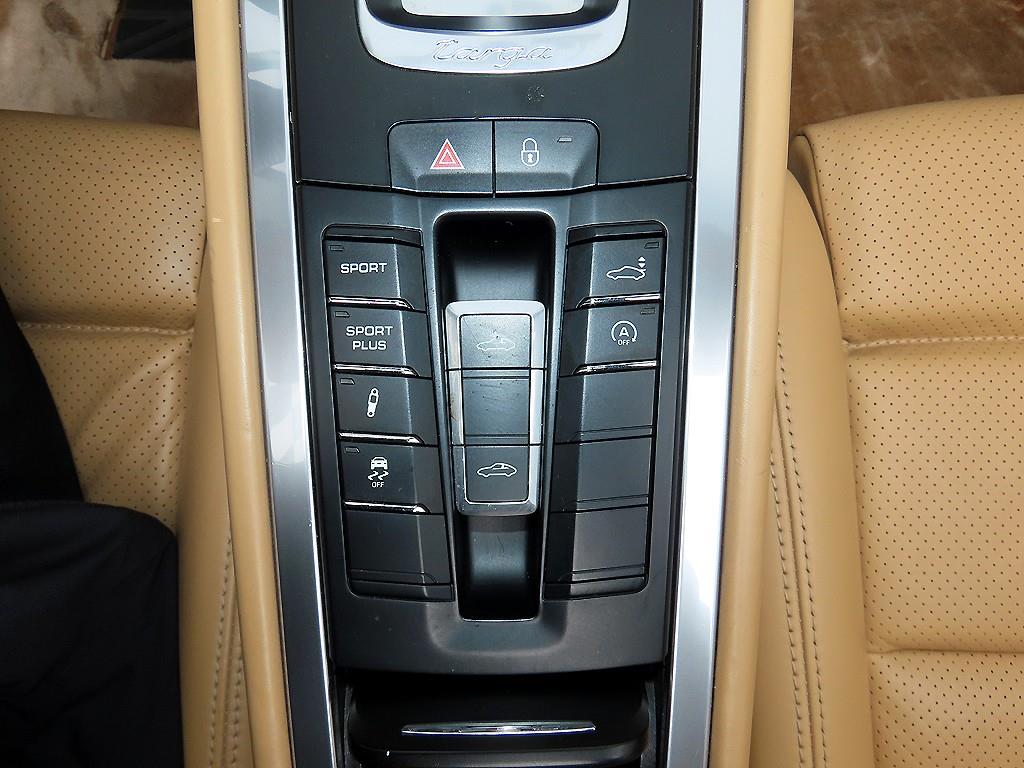 Porsche 911 — photo 15