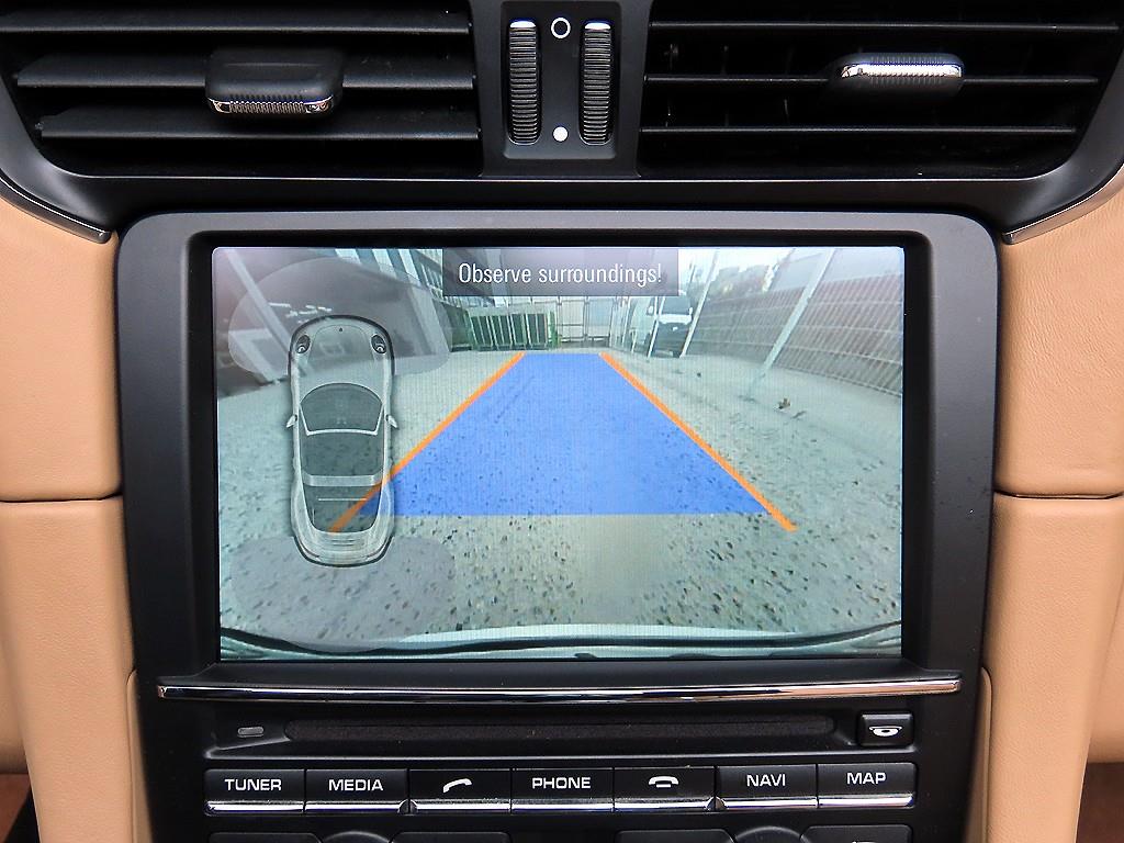 Porsche 911 — photo 16