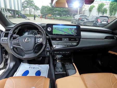 Lexus ES — photo 07