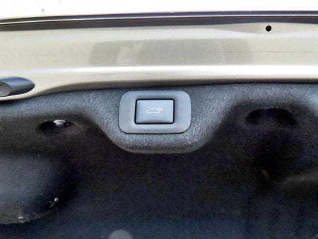 Lexus ES — photo 17