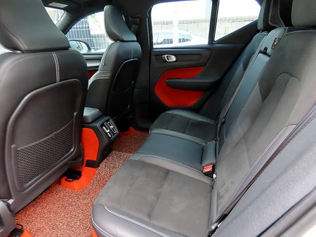 Volvo XC40 — photo 06