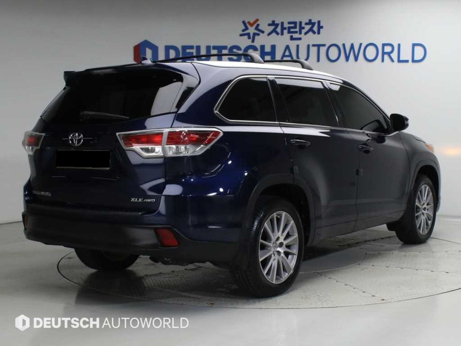 Toyota Highlander — photo 02