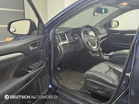 Toyota Highlander — photo 11