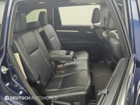 Toyota Highlander — photo 12