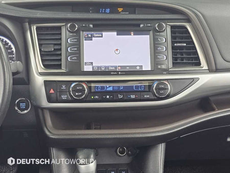 Toyota Highlander — photo 14