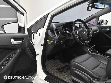 Kia K3 — photo 10