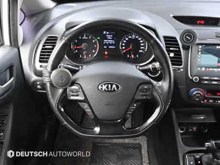 Kia K3 — photo 12