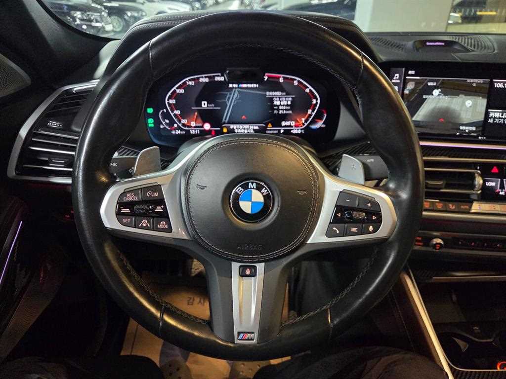 BMW X6 — photo 12