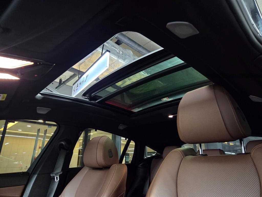 BMW X6 — photo 19