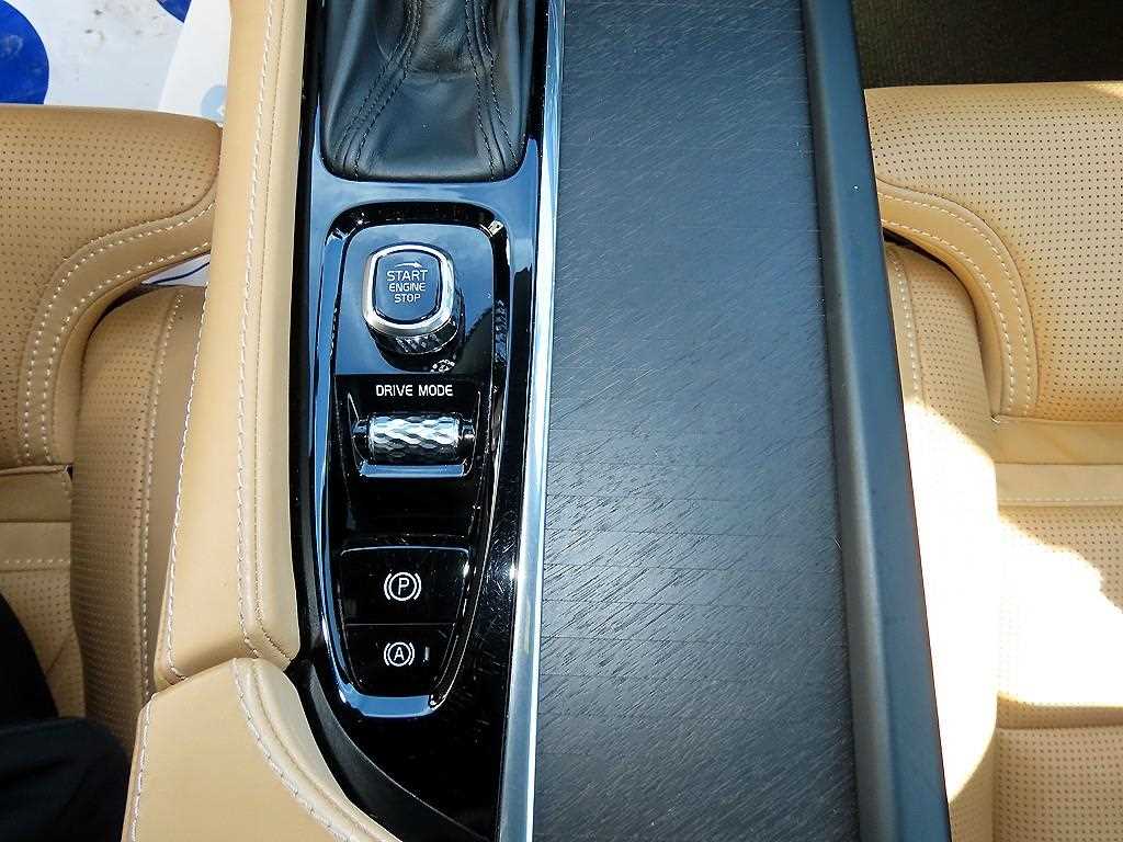 Volvo V90 — photo 13