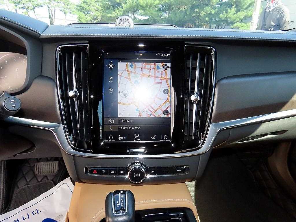 Volvo V90 — photo 14