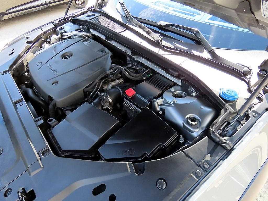 Volvo V90 — photo 19