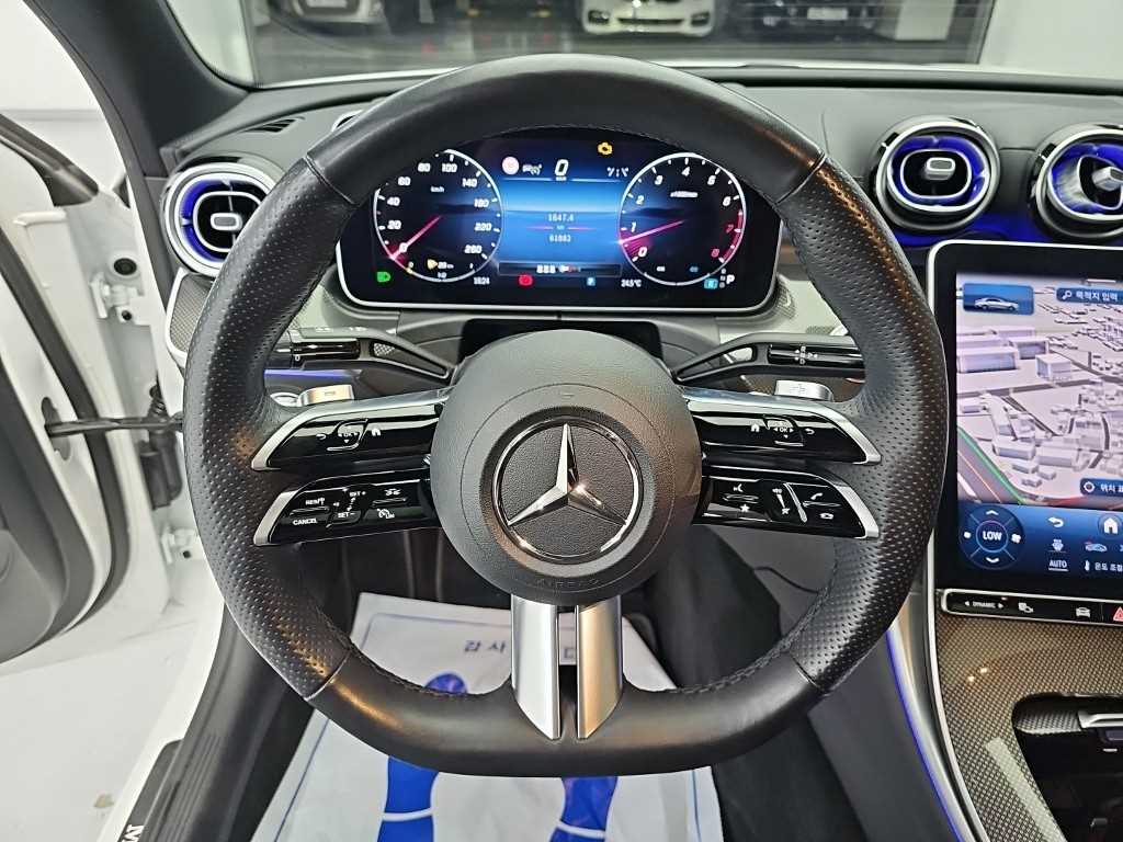 Mercedes-Benz C-Class — photo 09